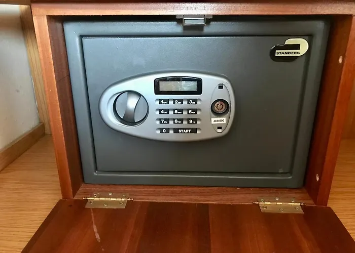 Iguazu Seaview Near Yumbo Apartament